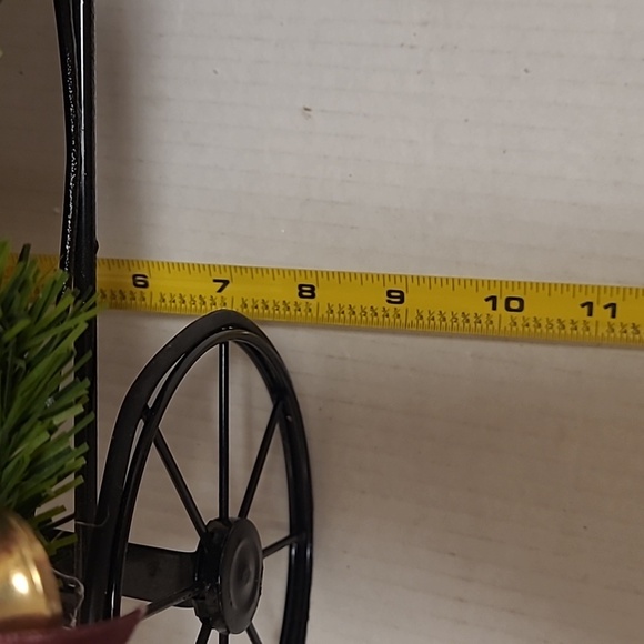 Vintage Traditions Fabric Mache Caroling Family In Carriage Centerpiece - Picture 16 of 17